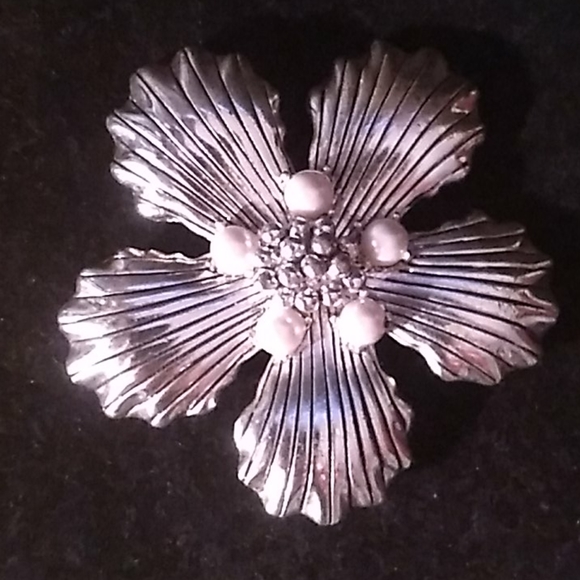 BROOCH FLOWER - Picture 3 of 6